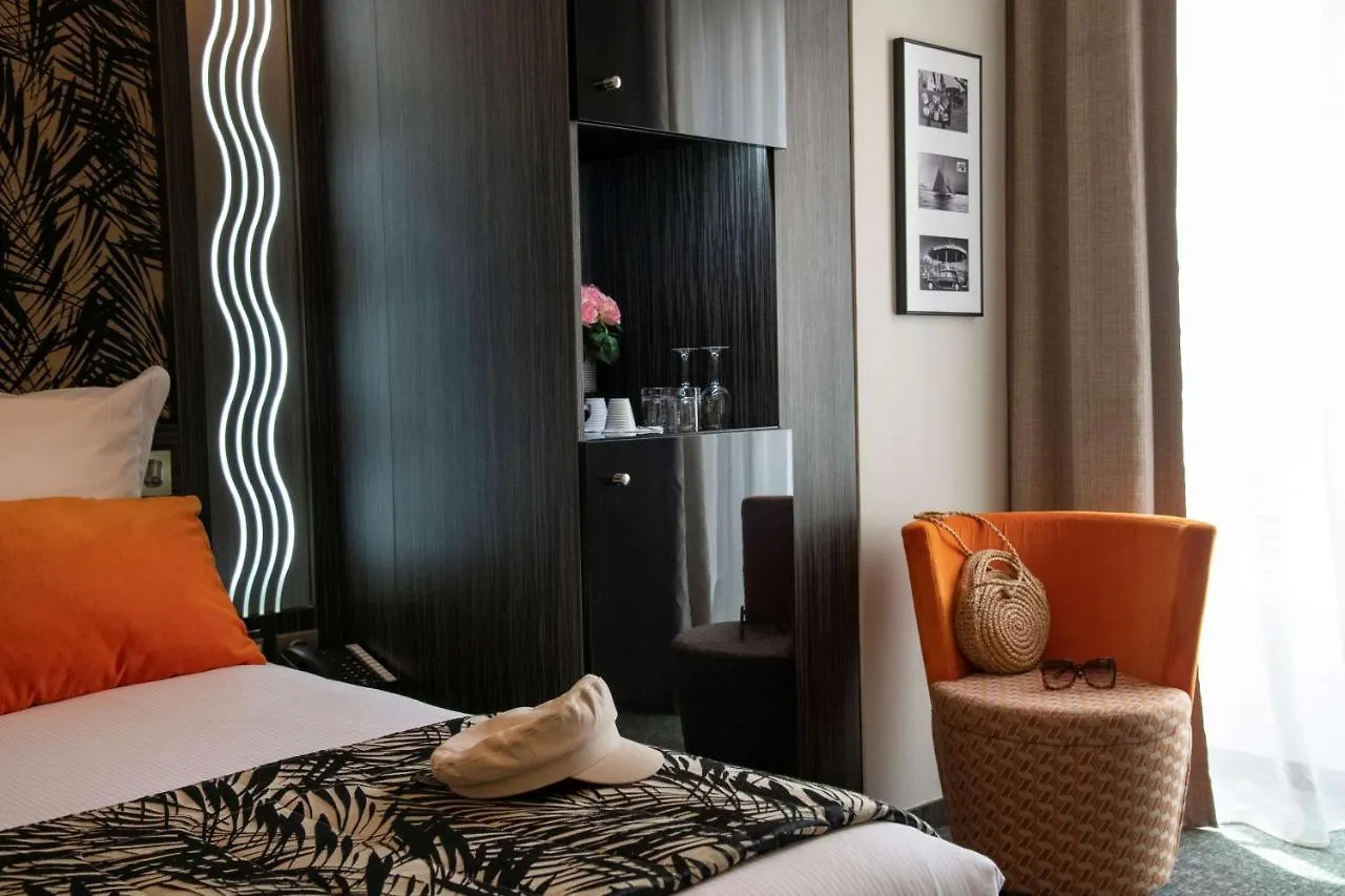 BW Premier Collection Mondial Hotel Cannes 4*,  France